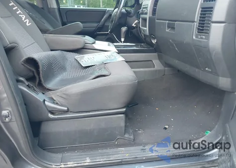 2014 Nissan Titan Pro-4X z USA, uszkodzony, nr VIN 1N6BA0EC4EN509573